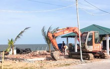 Tháo dỡ công trình trái phép của Công ty EURO xây ở biển Hải Tiến