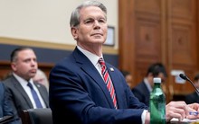 Ứng cử viên tiềm năng kế nhiệm Chủ tịch Fed Powell lộ diện: Là người đang cùng ông Trump ‘khuấy đảo’ thương mại toàn cầu