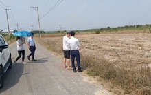 Nỗi niềm của nhà đầu tư đất nền: “Chủ đầu tư, môi giới bán xong 20-30 lô rồi rút đi, giờ muốn bán lại không ai mua”