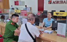 Có 3 sổ tiết kiệm, cụ ông 79 tuổi chỉ rút 1 quyển để chuyển khoản 200 triệu đồng: Nhân viên Agribank nhận giao dịch, rồi báo công an