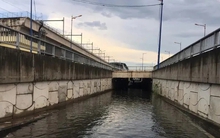 Hình ảnh khác lạ ở hầm chui Bến xe Miền Đông mới