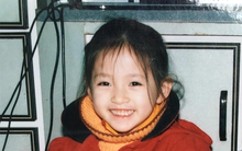 Đố bạn nhận ra nàng Hậu trong bức ảnh này là ai: Trưởng thành đã xinh đẹp hơn người còn học cực đỉnh đấy nhé!