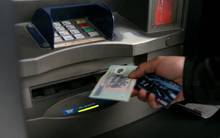 Thời điểm từ chối giao dịch rút tiền tại ATM với thẻ từ
