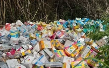 Toàn hàng bất hợp pháp bán trên sàn thương mại điện tử