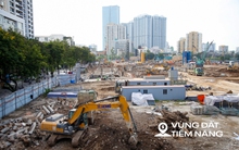 Toàn cảnh công trường dự án 17.000 tỷ của Vinhomes: Nằm cách hồ Gươm chỉ 4 km, ôm trọn hồ rộng 6 ha