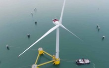Không đâu như Trung Quốc: Bê tuabin gió cao ngang toà nhà 63 tầng ra biển tạo ‘hiệu ứng kỳ lạ’, 1 cỗ máy bằng cả trang trại, đủ dùng cho 30.000 hộ gia đình