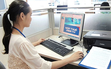 Doanh thu tháng này 100 triệu đồng, tháng sau 120 triệu nhưng tháng kế tiếp khó khăn chỉ 10 triệu thì đóng thuế thế nào?