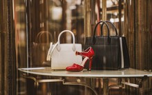 50 triệu khách hàng từ bỏ ngành xa xỉ: Lời cảnh tỉnh cho giới buôn túi xách, giày dép, thời trang, phụ kiện hàng hiệu