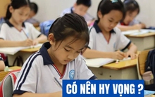 2 chữ đang khiến nhiều cha mẹ Hà Nội đứng ngồi không yên lúc này: Chờ cầu may hay tìm đường khác?