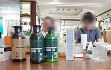 Vào 'lò' gia công mỹ phẩm