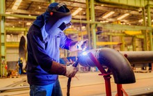 Coi công nhân là ‘nghề thất bại’, hàng triệu sinh viên Mỹ thà thất nghiệp chứ không làm lao động tay chân khiến ngành sản xuất thiếu 400.000 nhân sự