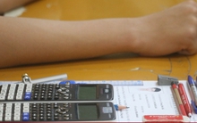 Những vật dụng cấm mang vào phòng thi tốt nghiệp THPT 2025