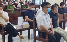 14 cựu lãnh đạo, cán bộ hải quan "ngó lơ" số hàng lậu trị giá hơn 1.800 tỉ đồng hầu toà