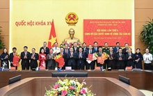 Công bố quyết định, nghị quyết của Bộ Chính trị, Ban Bí thư, UBTV Quốc hội về công tác nhân sự
