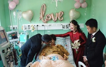 Lễ cưới đặc biệt trong phòng hồi sức: Chia sẻ của cô dâu khiến ai cũng xúc động
