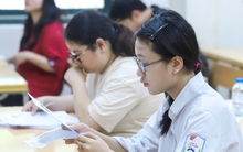 'IELTS 8.0 còn ngao ngán với đề tiếng Anh, thí sinh vùng khó phải làm sao'