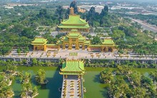 Hôm nay, khu du lịch Đại Nam của bà Nguyễn Phương Hằng đang diễn ra một sự kiện đặc biệt