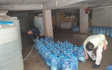 Triệt phá 8 ổ sản xuất nước uống đóng chai giả, bắt giữ 21 người, tịch thu tang vật tổng giá trị hơn 36 tỷ đồng