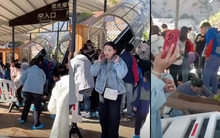 Sự cố trò chơi mạo hiểm khiến 20 du khách lao như 'tên bắn' xuống đất, dấy lên lo ngại về an toàn