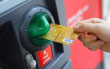 Từ 1/6, có ngân hàng ngừng vĩnh viễn loại giao dịch này, ai còn dùng sẽ bị từ chối