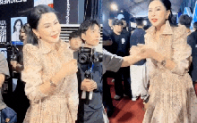 Nhan sắc thật của mẹ chồng Hà Tăng ở tuổi U60 qua ống kính người lạ