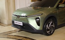 Ảnh thật xe VinFast chỉ do 1 người Việt thiết kế: To ngang Innova rẻ hơn gần 100 triệu, bảo hành ra sao?