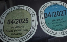 Bộ Xây dựng đề xuất bỏ tem thu phí sử dụng đường bộ dán trên ô tô