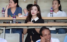 Hoa hậu Đỗ Mỹ Linh xuất hiện cùng mẹ chồng trong một sự kiện đặc biệt hút 10.000 khán giả, nhan sắc chuẩn “dâu hào môn” gây chú ý