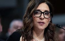 Đằng sau quyết định từ chức của CEO X