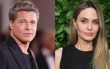 Brad Pitt đòi xem tin nhắn của Angelina Jolie