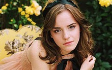 Emma Watson "tự hủy", hỏng luôn cả hình tượng ngọc nữ nức tiếng showbiz