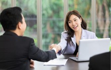 Khi được người khác cảm ơn, người thường đáp lại “không có gì”, người EQ cao nói 3 câu khiến ai cũng phải khen khôn ngoan, tinh tế