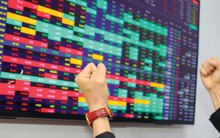 CTCK chỉ ra 15 cổ phiếu có thể hút tiền mạnh khi nâng hạng, tâm điểm nhóm Vingroup