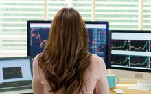 Kết quả khảo sát: Hầu hết phụ nữ tham gia đầu tư đều nuối tiếc vì điều này