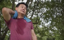 Nam giới từ 45 - 60 tuổi tiềm ẩn nhiều rủi ro sức khỏe: Nếu vẫn làm được 4 việc này chứng tỏ thể lực tốt, có mệnh trường thọ