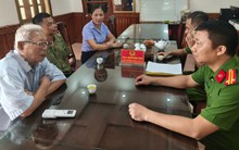 Cụ ông phải trả 520 triệu đồng vì chậm trả hơn 7 triệu tiền cước viễn thông mà ông không hề sử dụng, công an vào cuộc làm rõ