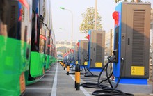 Hà Nội công bố mức tiền dự kiến hỗ trợ người dân mua xe điện và mức phạt xe đi vào vùng cấm