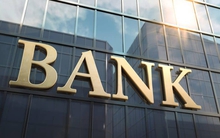 Một ngân hàng chuẩn bị họp cổ đông bất thường vào tuần tới bàn việc mua lại công ty chứng khoán, điều chỉnh phương án tăng vốn