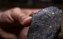 Sau lithium, thêm một cơn sốt giá nguyên liệu pin xe điện đang nổ ra, ông trùm thế giới vừa gia hạn lệnh cấm xuất khẩu