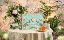 Một khách sạn 5 sao gây chú ý với BST bánh Trung thu mang phong cách tân cổ điển, mang đậm hơi thở Á Đông: Giá chỉ từ 700.000 đồng