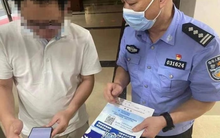 Mua hàng online bị lừa chuyển khoản hơn 254 triệu đồng, người đàn ông “cầu cứu” cảnh sát rồi bị bắt luôn: Tưởng là nạn nhân, hoá ra là kẻ phạm pháp