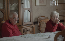 Cụ ông giấu vợ chuyển khoản toàn bộ 127 tỷ đồng tiền tiết kiệm cho 'bạn thân', tài khoản nhanh chóng về 0 đồng, ngân hàng tuyên bố: ‘Tiền là của ông, chúng tôi không có quyền quyết định’