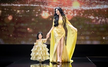 Con gái Á hậu xinh như búp bê, 2 tuổi đã catwalk dạn dĩ và nói được song ngữ