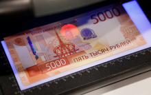 Đồng rúp Nga tăng 45% so với USD, hiệu suất tốt hàng đầu thế giới: Con dao hai lưỡi với nền kinh tế chịu trừng phạt?