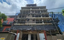 Loạt biệt thự, nhà tầng xây trái phép tại Hà Nội