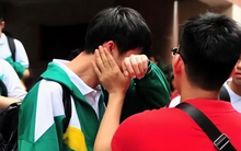 Nam sinh thi trượt đại học nhưng 30 năm sau bàng hoàng nhận thông báo: “Đã có bằng tốt nghiệp, đang làm lãnh đạo bệnh viện”