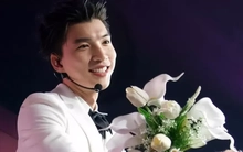 Đêm concert Anh trai ở Mỹ kín chỗ, khán giả hò hét