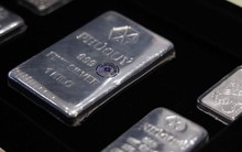 Giá bạc hôm nay 3/7: tiếp tục trạng thái giằng co