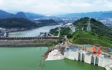 Dự án Thủy điện Hòa Bình mở rộng: Tăng tốc thi công, sẵn sàng phát điện vào tháng 8