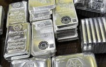 Giá bạc lao dốc sau cuộc họp của FED